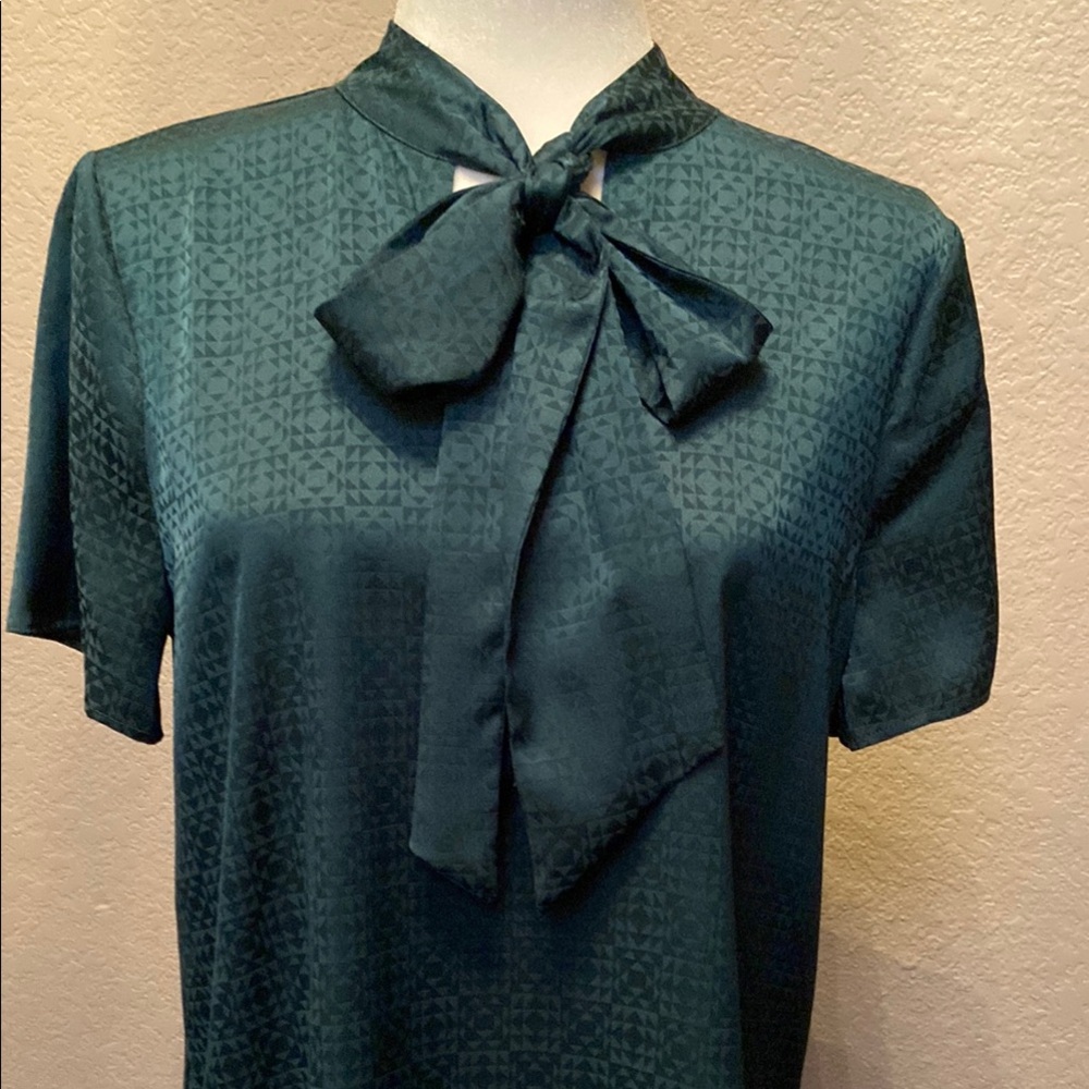 Classic Tie-Neck Short Sleeve Top - Deep Teal